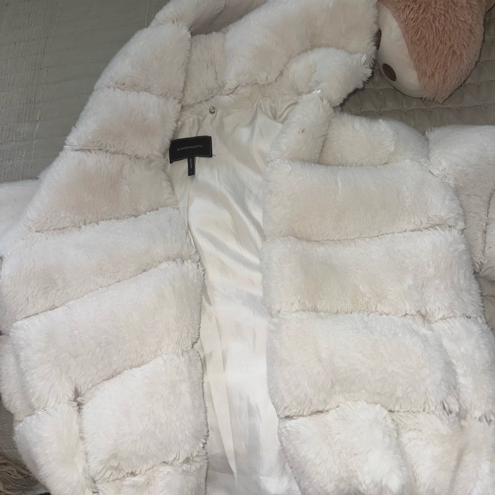 BCBGMAXAZRIA Women's White Faux Fur Jacket size L